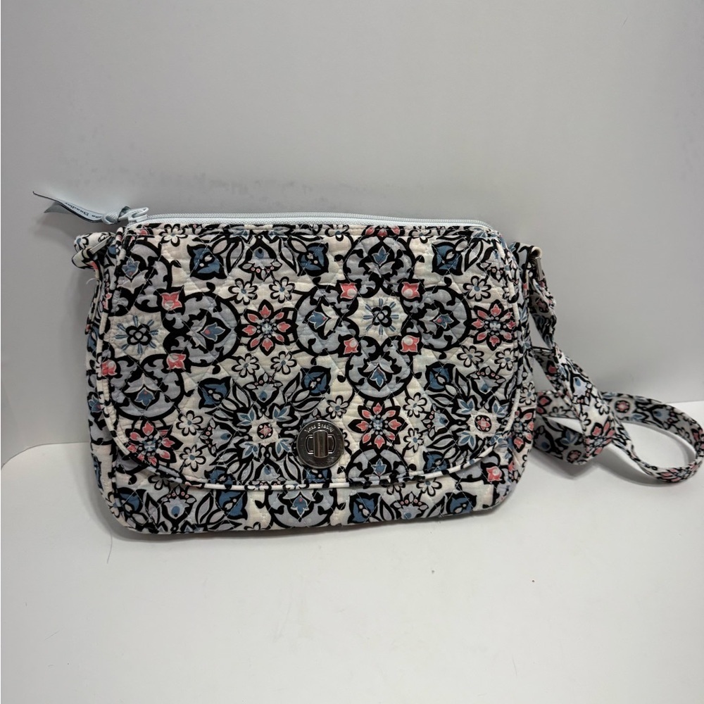 Vera‎ Bradley Saddle Crossbody Bag LISBON MEDALLION Shoulder Bag